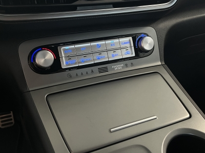 Hyundai KONA dig.Cockpit*R.Cam*Spurassist.*SOH:100%