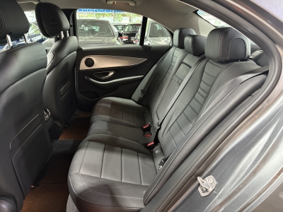 Mercedes-Benz E 350 Avantgarde*LED*Leder*Distronic +*R.Cam*Navi