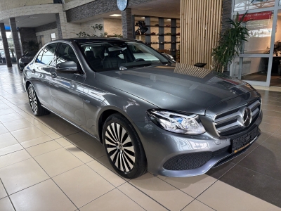 Mercedes-Benz E 350 Avantgarde*LED*Leder*Distronic +*R.Cam*Navi