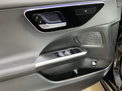 Mercedes-Benz C 180 T Avantgarde Pano.AHK dig.Cockpit Navi SHZ