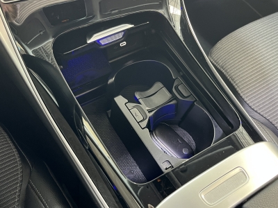 Mercedes-Benz C 180 T Avantgarde Pano.AHK dig.Cockpit Navi SHZ