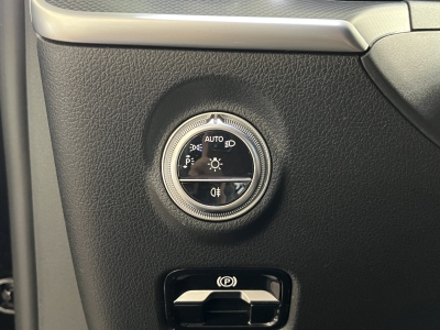 Mercedes-Benz C 180 T Avantgarde Pano.AHK dig.Cockpit Navi SHZ