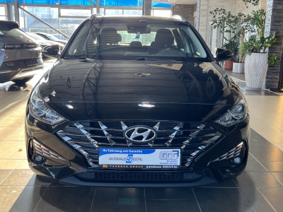 Hyundai i30 Trend SHZ R.Cam PDC Tempomat Spurassist. 