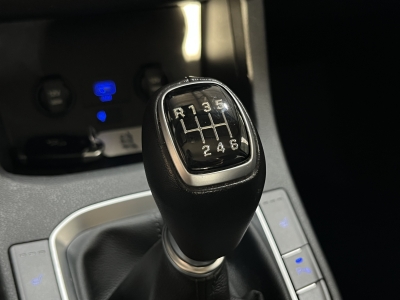 Hyundai i30 Trend SHZ R.Cam PDC Tempomat Spurassist. 