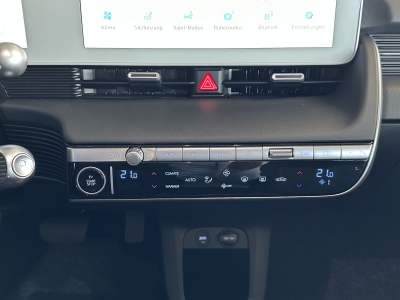 Hyundai IONIQ 5 LED*NSCC*R.Cam*SHZ*Wärmepumpe*SOH:100%