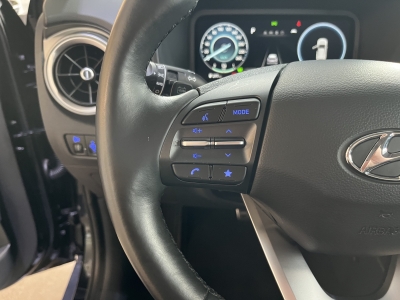 Hyundai KONA Select dig.Cockpit ACC R.Cam SHZ PDC DAB+