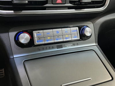 Hyundai KONA Select dig.Cockpit ACC R.Cam SHZ PDC DAB+