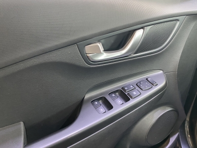 Hyundai KONA Select*dig.Cockpit*ACC*R.Cam*SHZ*SOH:99,7%