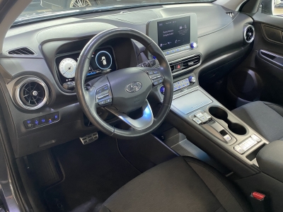 Hyundai KONA Select*dig.Cockpit*ACC*R.Cam*SHZ*SOH:99,7%