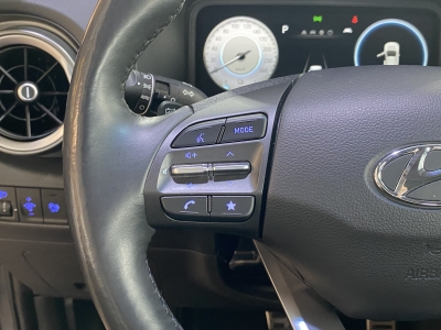 Hyundai KONA Select*dig.Cockpit*ACC*R.Cam*SHZ*SOH:99,7%
