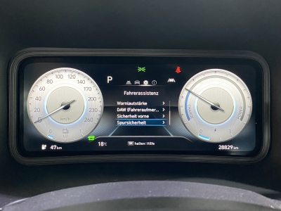 Hyundai KONA Select*dig.Cockpit*ACC*R.Cam*SHZ*SOH:99,7%