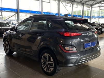 Hyundai KONA Select*dig.Cockpit*ACC*R.Cam*SHZ*SOH:99,7%