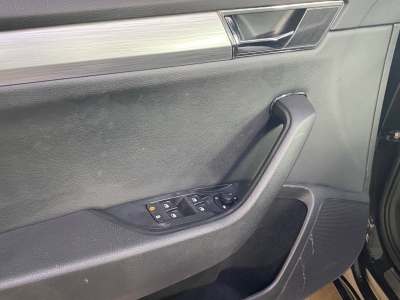 Skoda Superb Ambition iV Navi AHK PDC SHZ DAB+ DCC