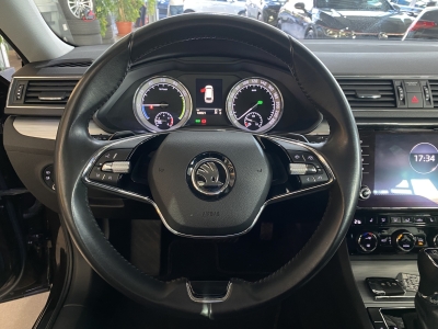 Skoda Superb Ambition iV Navi AHK PDC SHZ DAB+ DCC