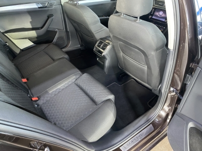 Skoda Superb Ambition iV Navi AHK PDC SHZ DAB+ DCC
