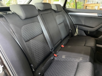 Skoda Superb Ambition iV Navi AHK PDC SHZ DAB+ DCC