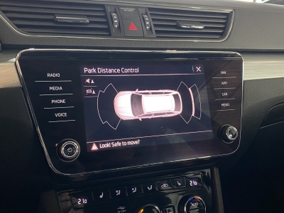 Skoda Superb Ambition iV Navi AHK PDC SHZ DAB+ DCC