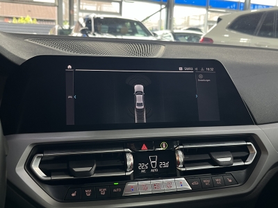 BMW 330 Advantage*G20*LED*Leder*Navi*CarPlay*Head-Up