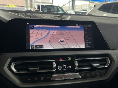 BMW 330 Advantage*G20*LED*Leder*Navi*CarPlay*Head-Up