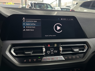 BMW 330 Advantage*G20*LED*Leder*Navi*CarPlay*Head-Up