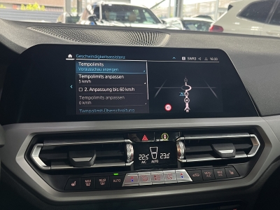 BMW 330 Advantage*G20*LED*Leder*Navi*CarPlay*Head-Up