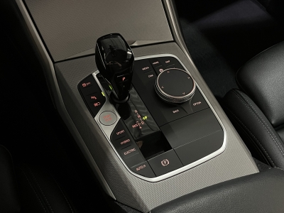 BMW 330 Advantage*G20*LED*Leder*Navi*CarPlay*Head-Up