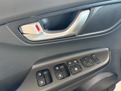 Hyundai KONA Select dig.Cockpit ACC R.Cam Spurassist. 