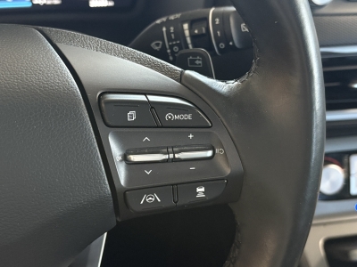 Hyundai KONA Select dig.Cockpit ACC R.Cam Spurassist. 