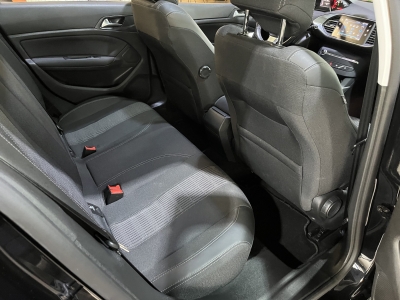 Peugeot 308 Allure Pano. SHZ PDC Tempomat/Limiter 