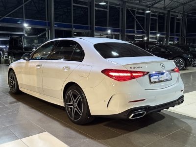 Mercedes-Benz C 300 e AMG-Line Ambiente-Licht LED Distr.+ DAB