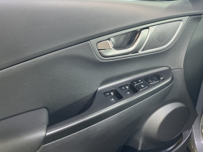 Hyundai KONA Style ACC LED Wärmepumpe R.Cam Spurassist.