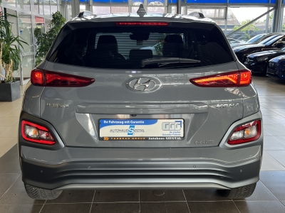 Hyundai KONA Style ACC LED Wärmepumpe R.Cam Spurassist.