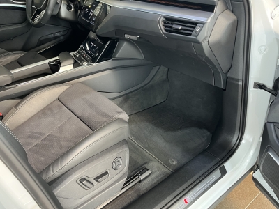 Audi Q8 e-tron 50 S line*Bang&Olufsen*AHK 95 kWh