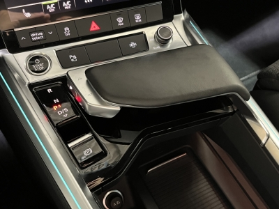 Audi Q8 e-tron 50 S line*Bang&Olufsen*AHK 95 kWh