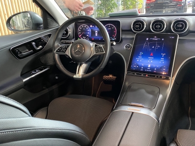 Mercedes-Benz C 220 d Avantgarde AHK Navi PDC SHZ DAB Business