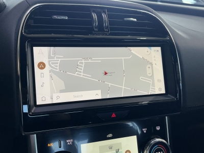 Jaguar XE S Premium*AHK*LED*ACC*Leder*Ambinte*