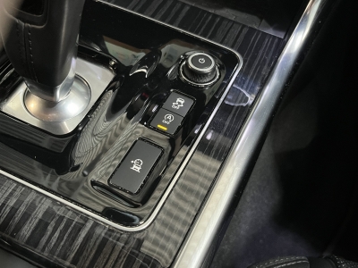 Jaguar XE S Premium*AHK*LED*ACC*Leder*Ambinte*