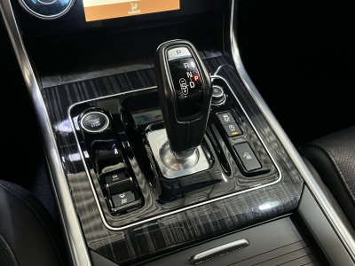 Jaguar XE S Premium*AHK*LED*ACC*Leder*Ambinte*