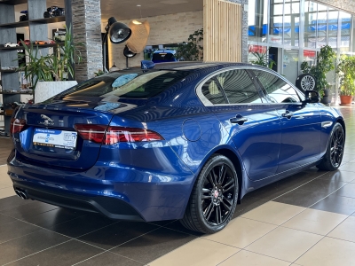 Jaguar XE S Premium*AHK*LED*ACC*Leder*Ambinte*