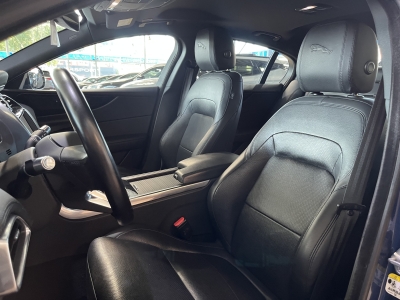 Jaguar XE S Premium*AHK*LED*ACC*Leder*Ambinte*