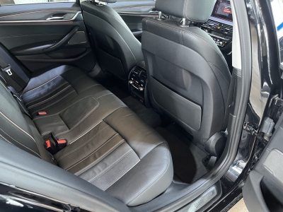 BMW 530 i*LuxuryLine*LaserLED*R-Cam*Leder*LiveCockp*