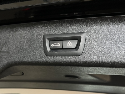 BMW 530 i*LuxuryLine*LaserLED*R-Cam*Leder*LiveCockp*