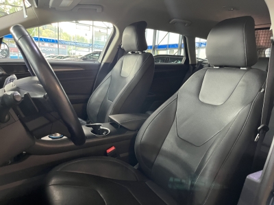 Ford Mondeo Titanium AHK Leder Ambientelicht Navi LED