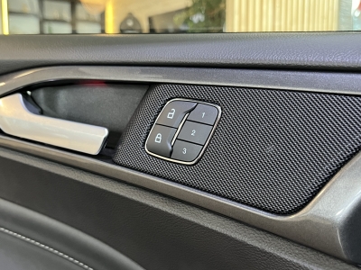 Ford Mondeo Titanium AHK Leder Ambientelicht Navi LED