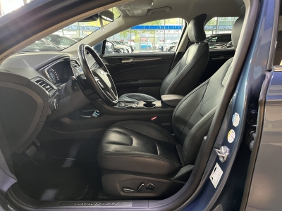 Ford Mondeo Titanium AHK Leder Ambientelicht Navi LED