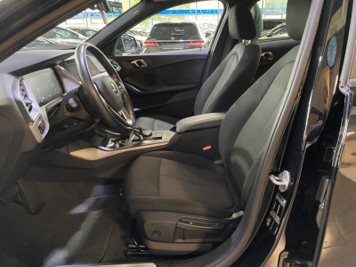 BMW 118 i Advantage HiFi-Sound LED PDC Live Cockpit