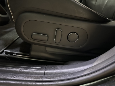 Hyundai IONIQ 5 Uniq*ACC*SHZ*HUD*LED*Navi*Leder*360Cam*