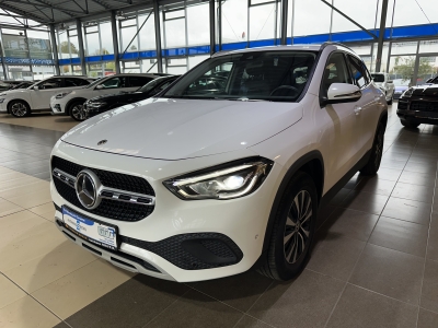 Mercedes-Benz GLA 220 d 4Matic Burmester LED DAB dig.Cockpit