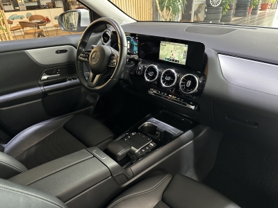 Mercedes-Benz GLA 220 d 4Matic Burmester LED DAB dig.Cockpit