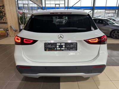 Mercedes-Benz GLA 220 d 4Matic Burmester LED DAB dig.Cockpit
